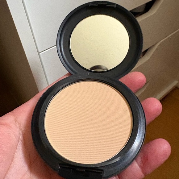 MAC Studio Fix Powder Plus Foundation C3 Band New Never Used. - Picture 7 of 13